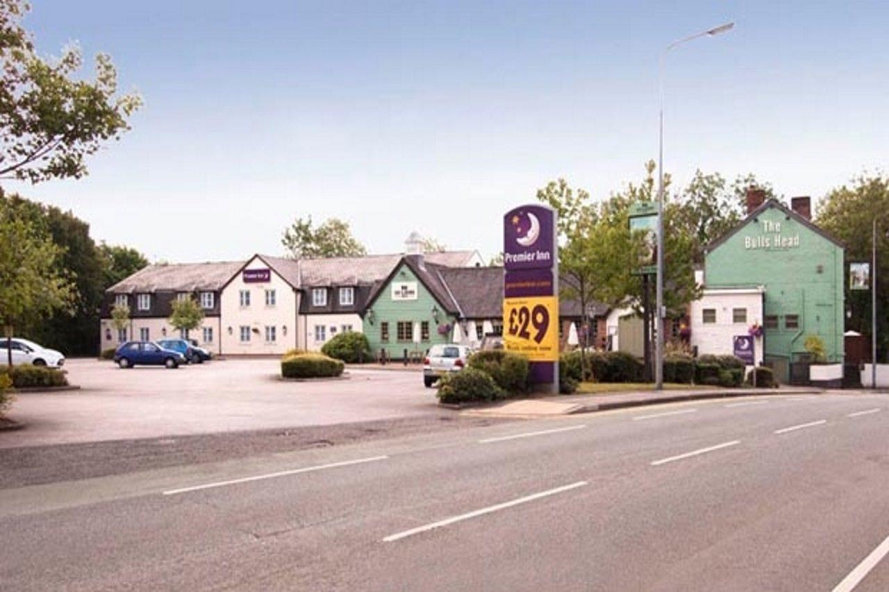 Premier Inn Manchester - Handforth Exterior photo